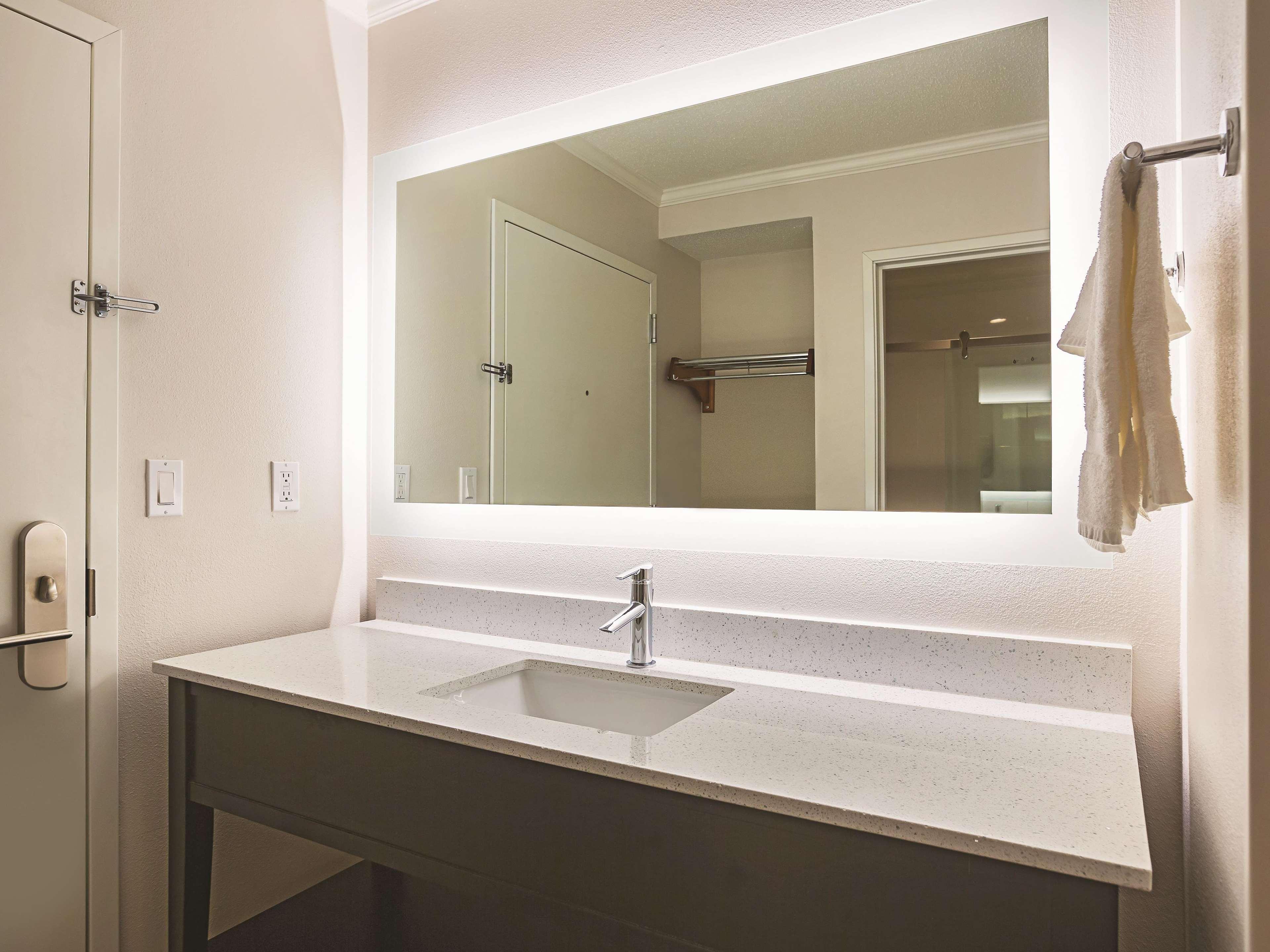 Hotel La Quinta By Wyndham Atlanta Midtown - Buckhead Esterno foto